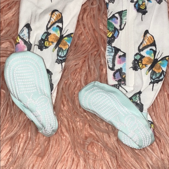 babygirl butterfly print onesie pjs - 3/6m & 12m - Picture 3 of 5